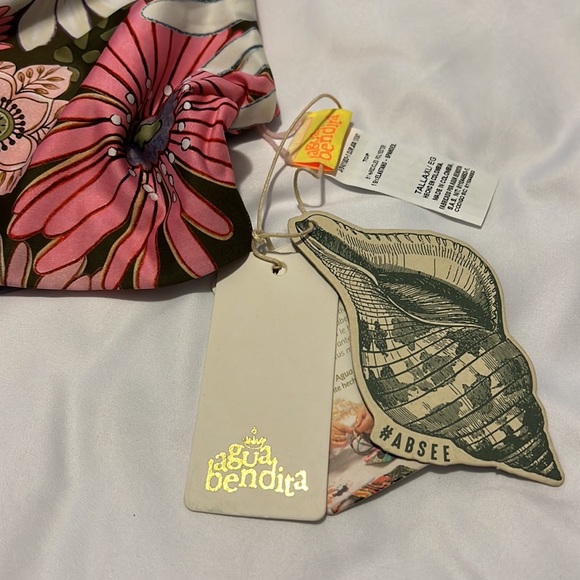 NWTS CLORI REVERSIBLE BIKINI TOP (XL) - Picture 11 of 16